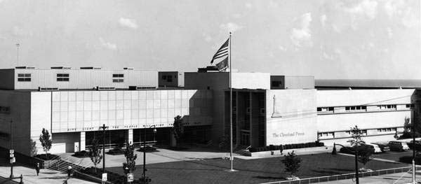 The CLEVELAND PRESS Building built in 1959. Beautifully positioned at E9th St and Lakeside Ave, with Lake Erie in the background.