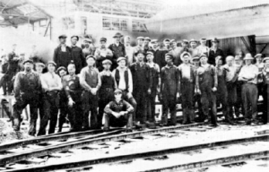 Hungarian and Slovak workers at factory in Pennsylvania Ca. 1915 (Greater Cleveland Ethnographic Museum)