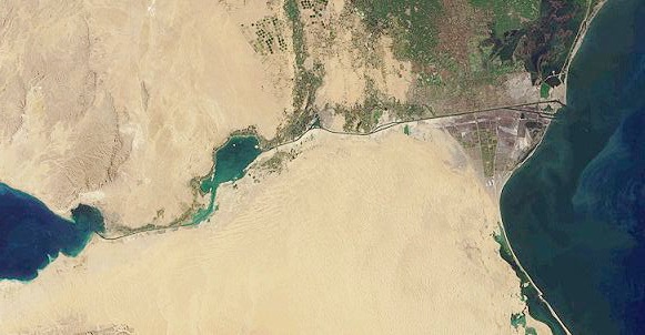 Aerial image of the Suez Canal, taken by MISR satellite on January 30, 2001.C.C.0