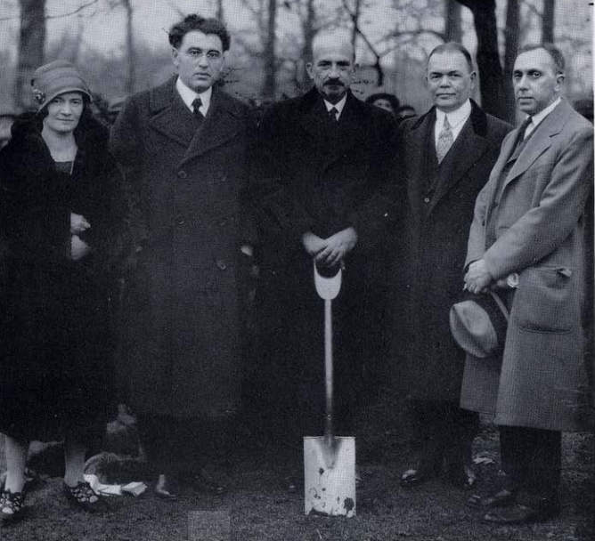 Mrs. Jennie K. Zwick, Rabbi Abba Hillel Silver, Dr. Chaim Weizmann, City Manager Hopkins, Leo Weidenthal